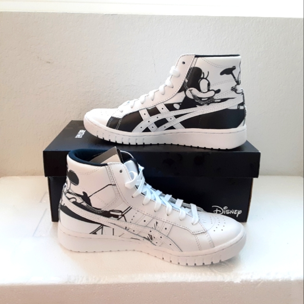 Asics - Picture 1 of 4